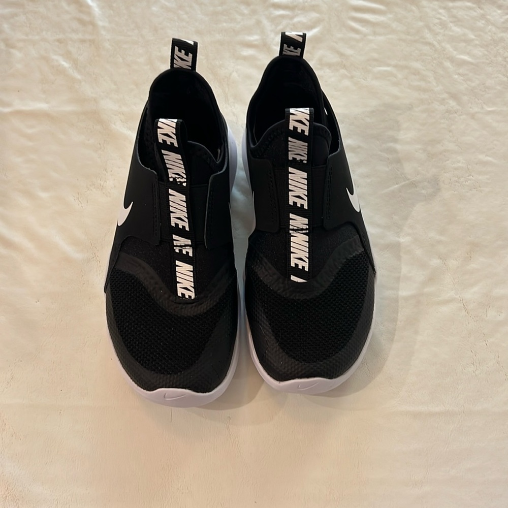 Nike flex runner shoes 13.5c